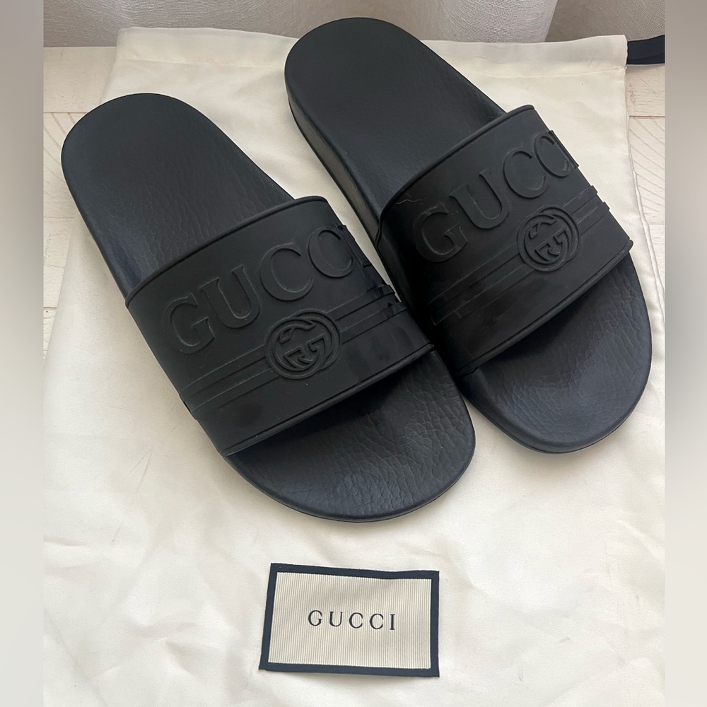 Size 8 Gucci Rubber Slides